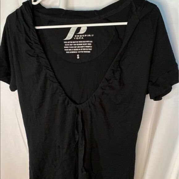 Pro Spirit Yoga Short Sleeve Hooded Sweatshirt - Picture 2 of 4